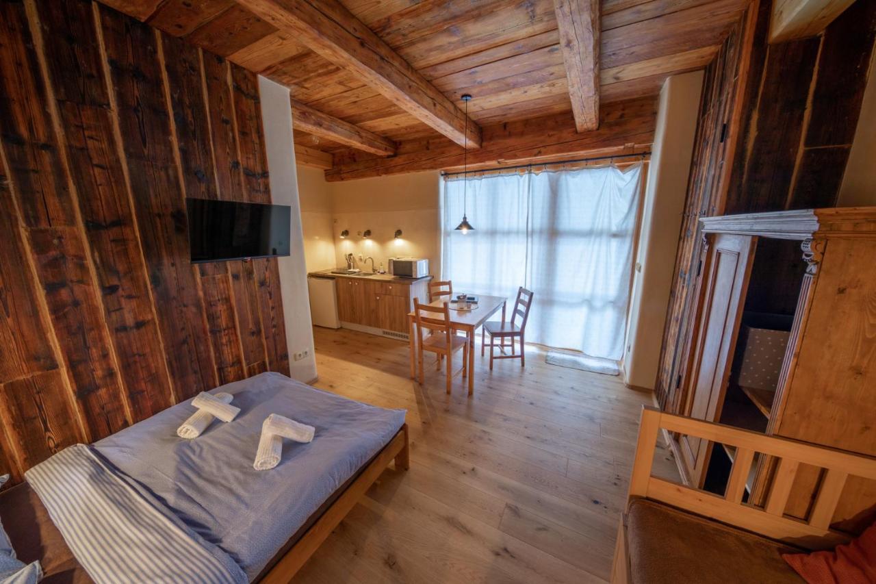 Apartment Ve Mlyne Теплице-над-Метуи Экстерьер фото