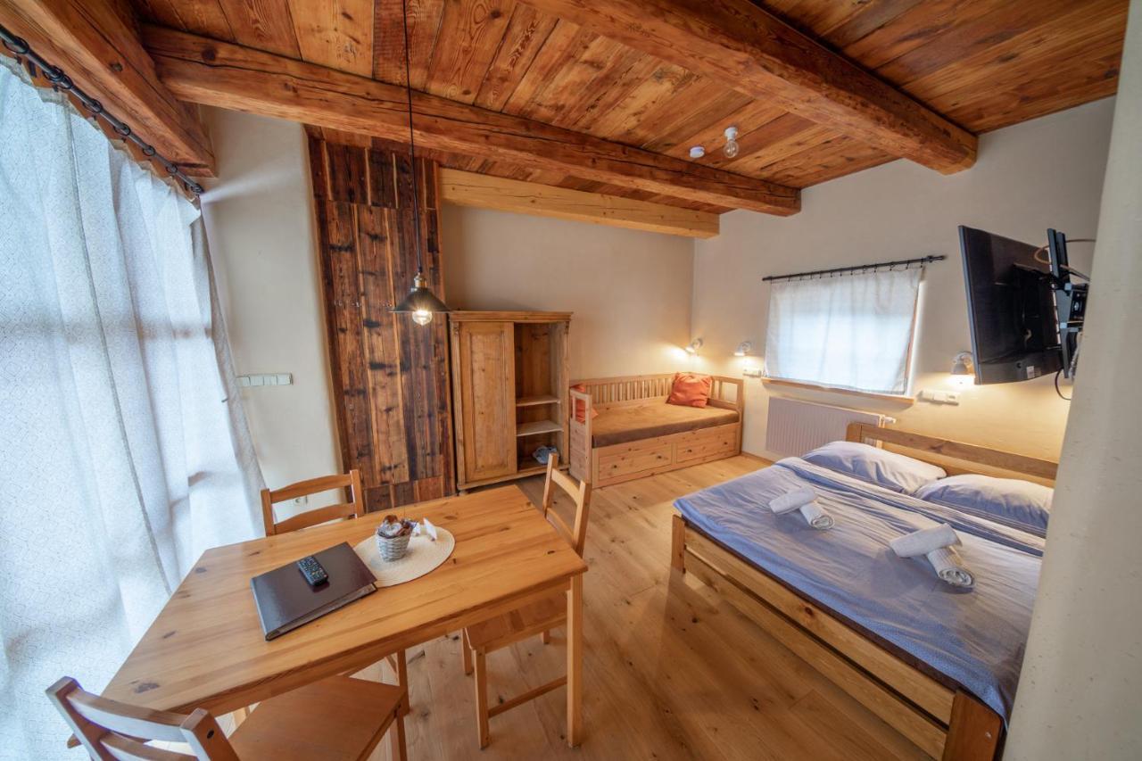 Apartment Ve Mlyne Теплице-над-Метуи Экстерьер фото