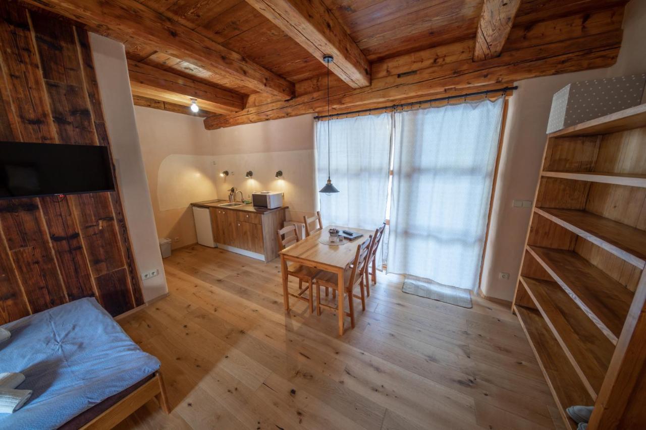Apartment Ve Mlyne Теплице-над-Метуи Экстерьер фото